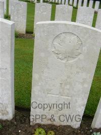 Etaples Military Cemetery - Watson, R N